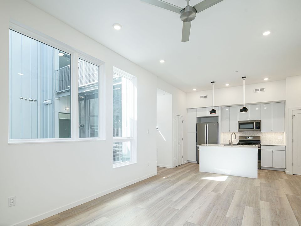1st image of 1909 E Dauphin St #2R