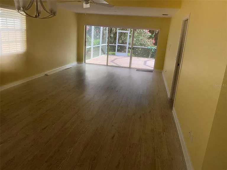8004 Camminare Dr — Photo 12