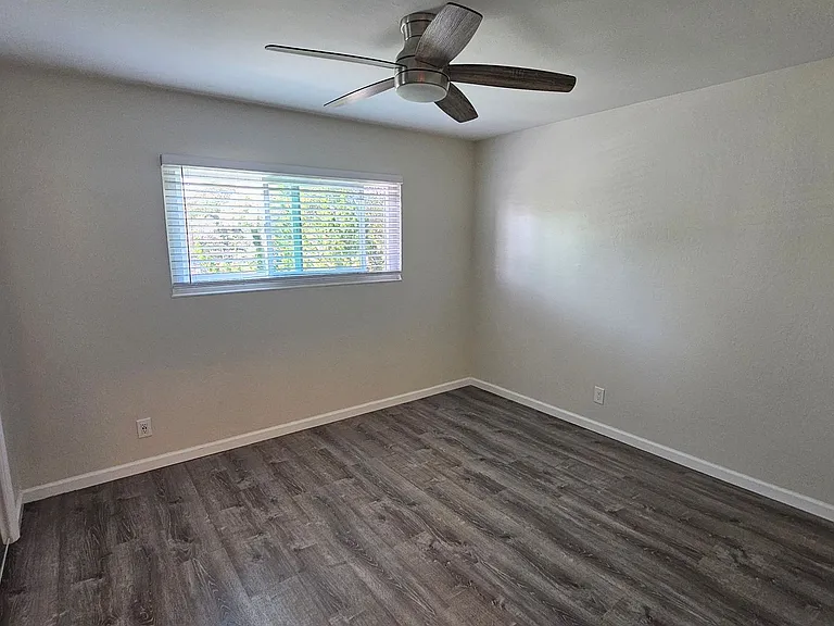 3381 Monroe St — Photo 24