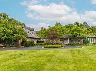 36955 N Fox Hill Dr, Wadsworth, IL