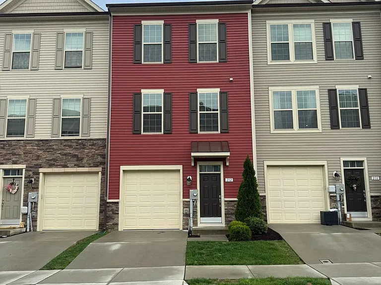 212 Pomegranate Ln — Photo 2