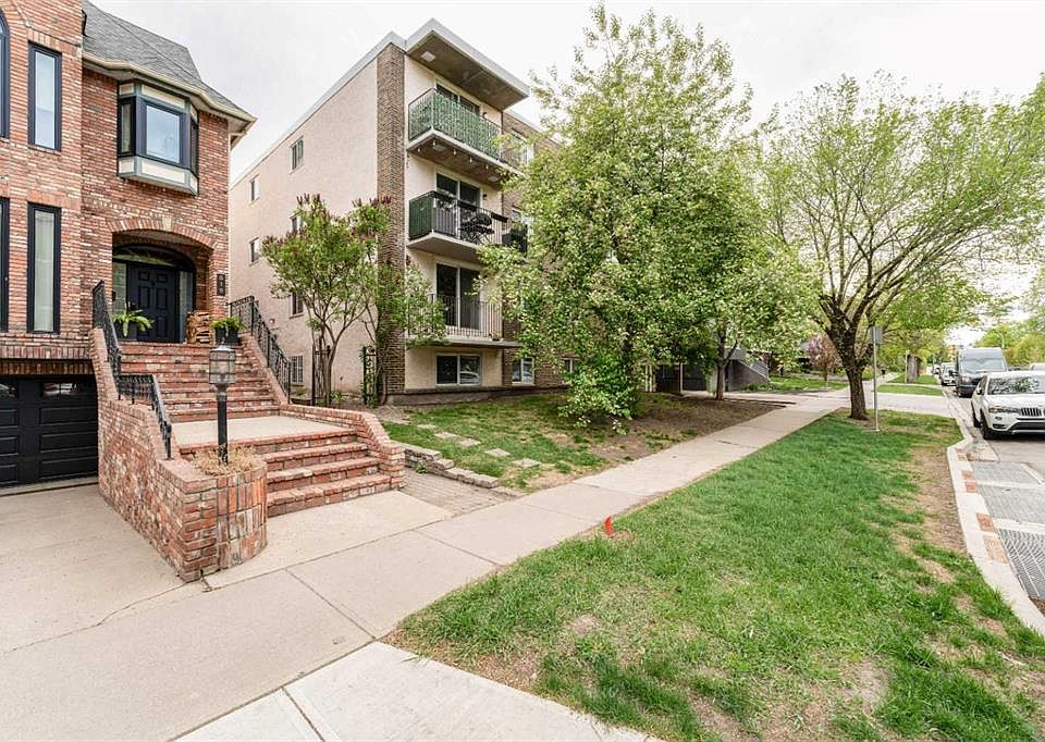 1st image of 823 N 19th Ave SW #202