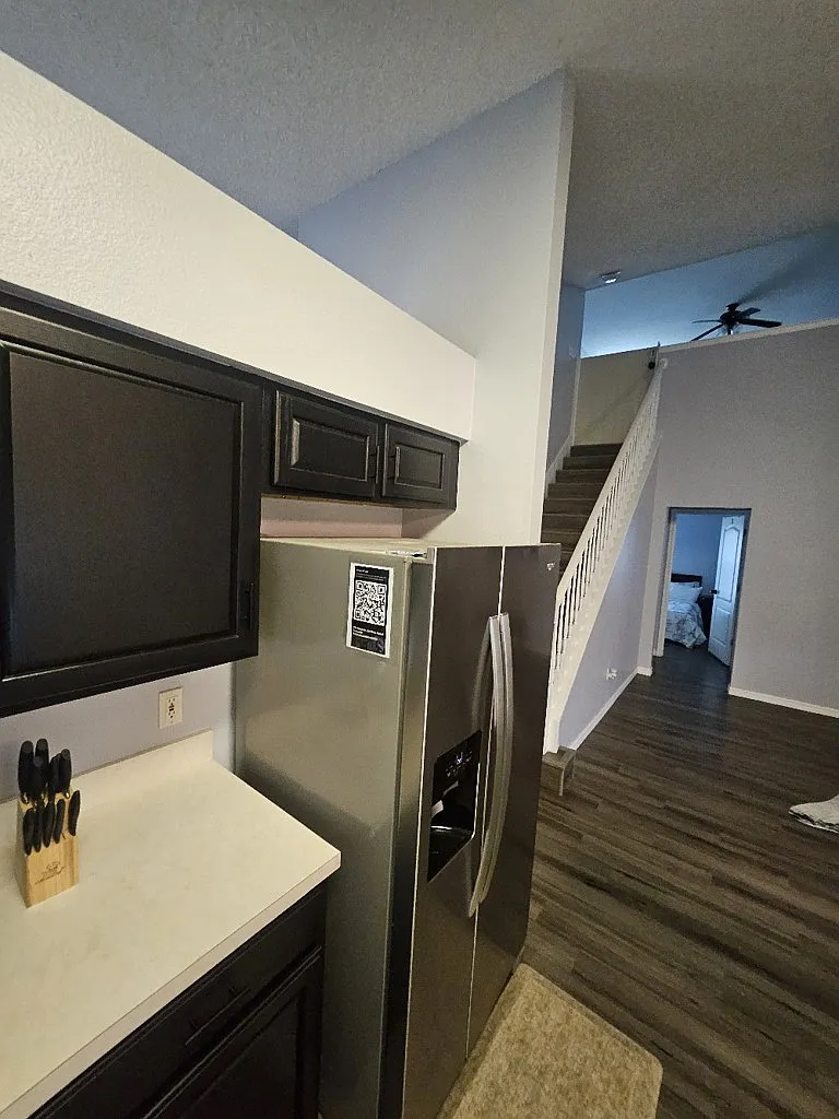 Stunning 4-Bedroom Home in Orlando Perfect for Families! — Photo 3