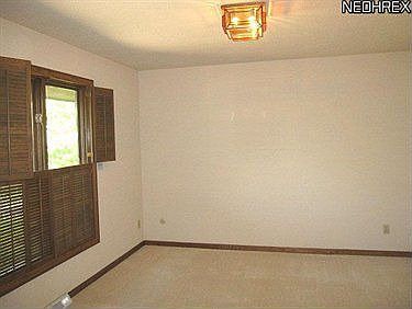 4th image of 1081 Sanborn Dr