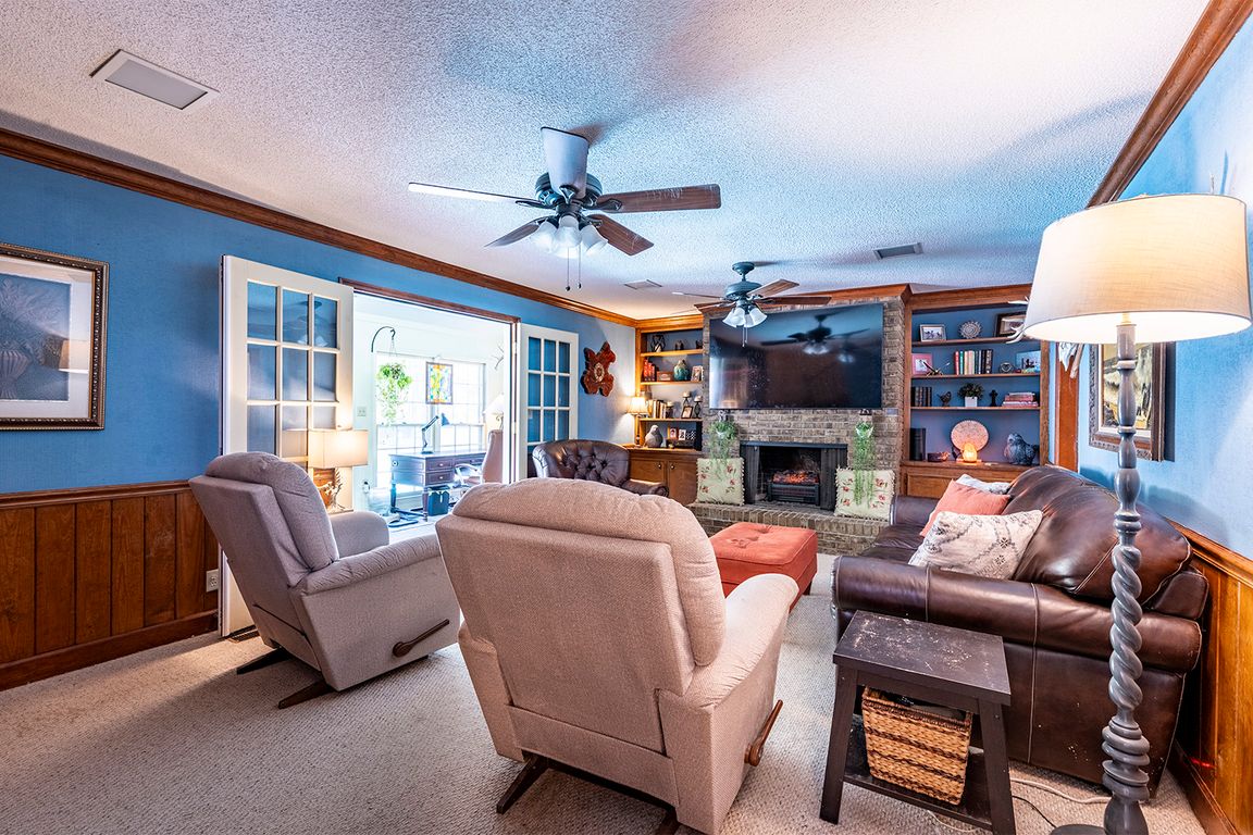 next background image