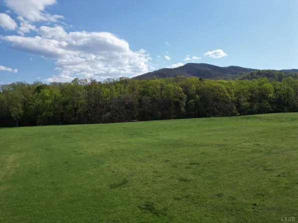 (undisclosed Address), Boones Mill, VA 24065