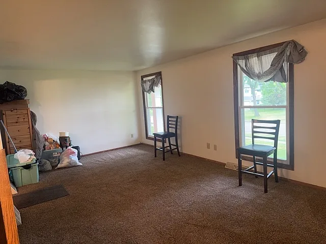 418 Beloit St #5 — Photo 10
