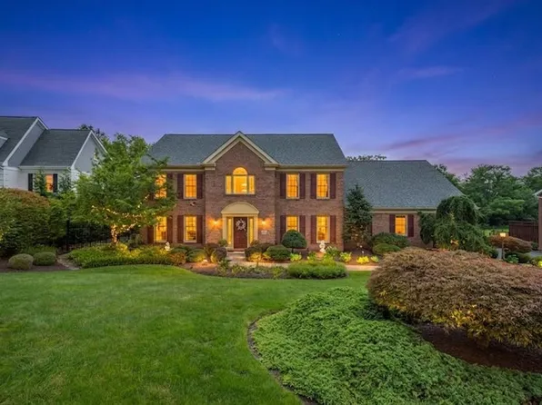 116 Sunrise Ln, Venetia, PA 15367