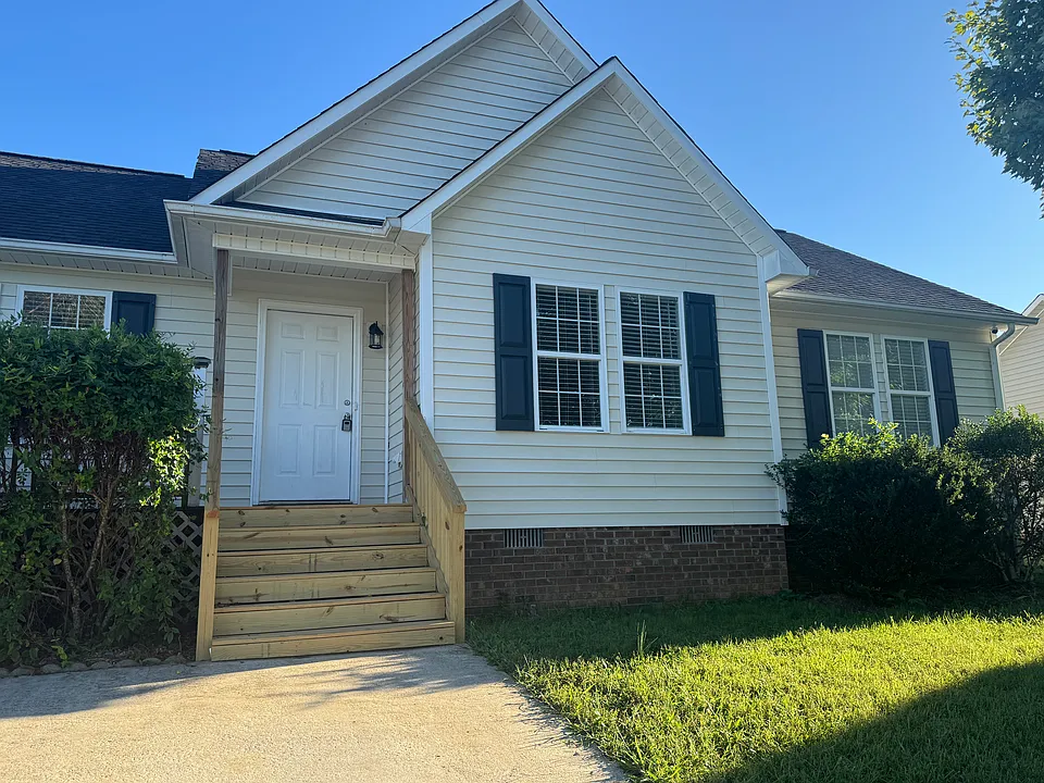 805 Jennings Berry Dr