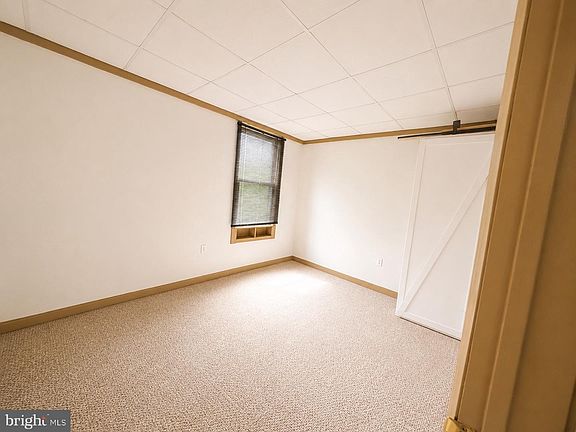 4th image of 305 Old Denton Rd