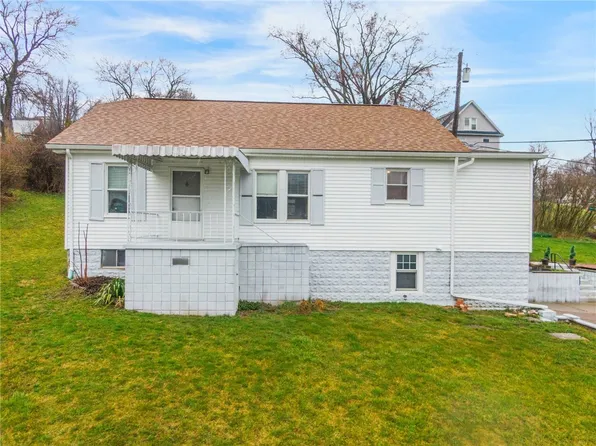 10621 Center Hwy, North Huntingdon, PA 15642