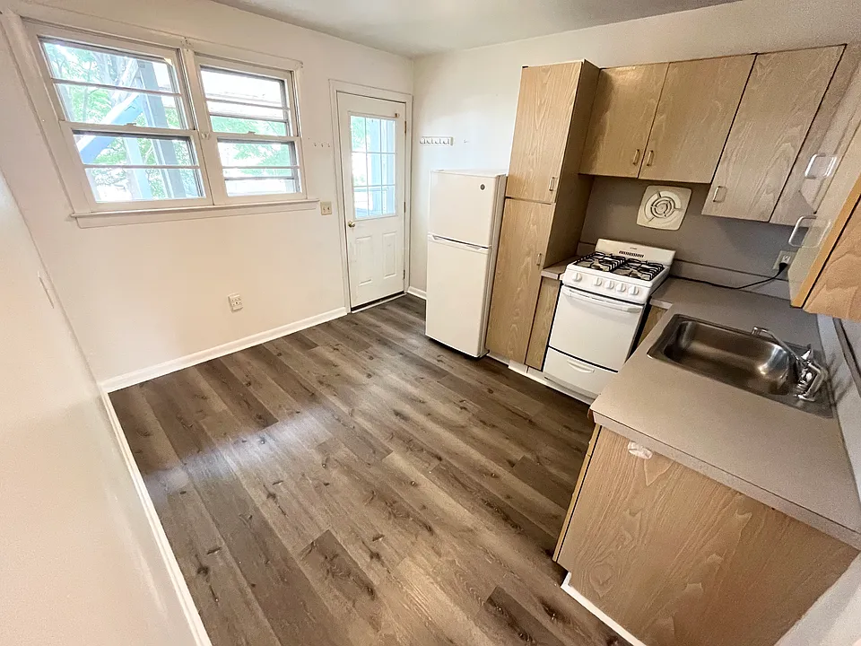 34 High St #2E