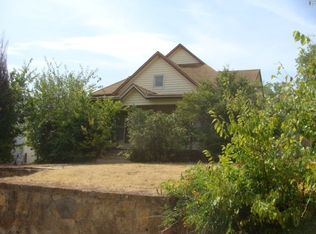 405 Elm St, Pawnee, OK 74058