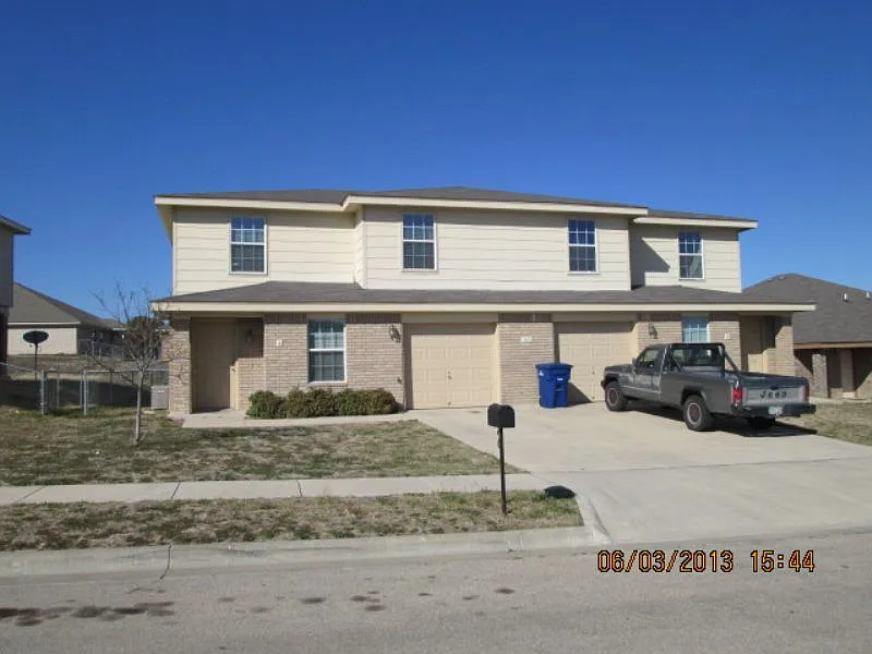 Photo 1 of 48 - 310 Janelle Dr #A - Copperas Cove, TX Primary Photo - 310 Janelle Dr #A
