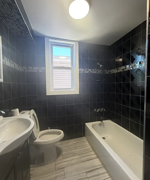 65 Gordon St #2 — Photo 9