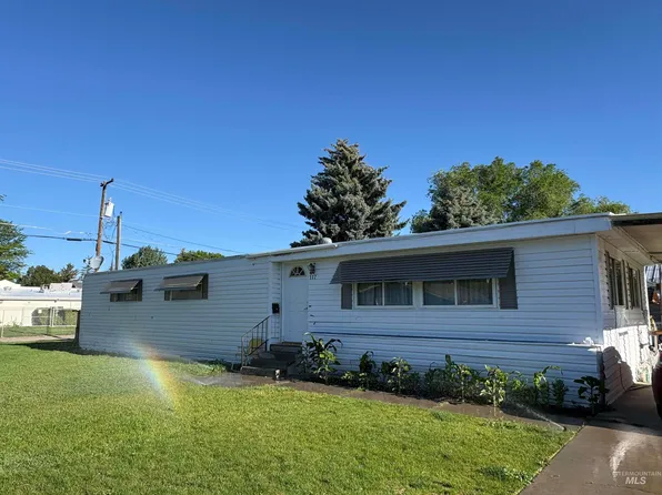 117 E 5th St, Shoshone, ID 83352