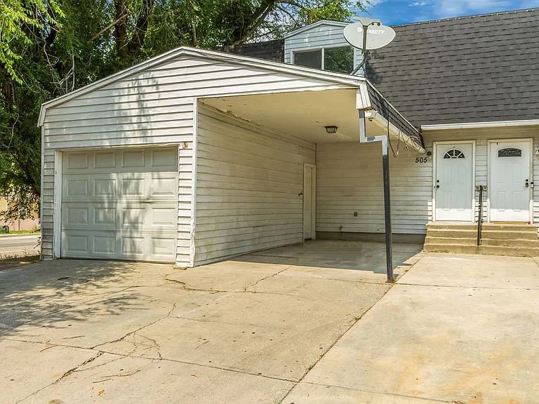 505 E Mansfield Ave — Photo 17