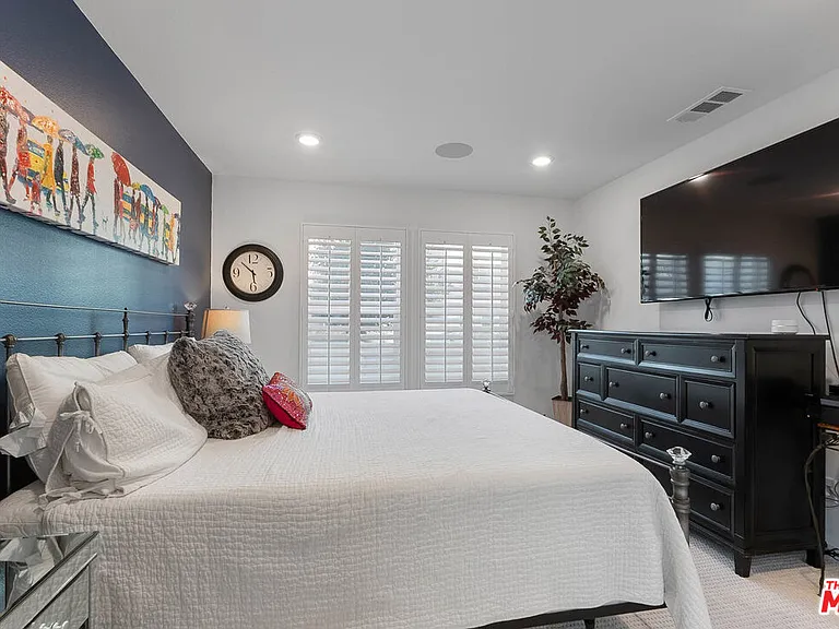 749 Daniel Freeman Cir — Photo 16