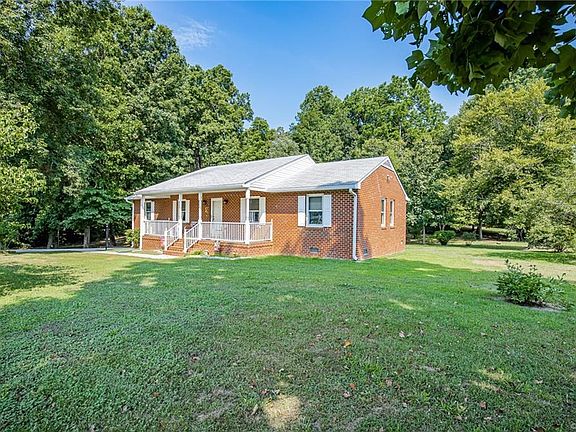 4th image of 7920 Eddie Ln