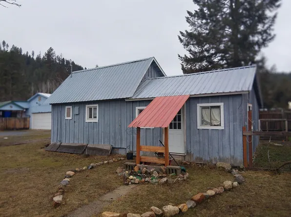 804 Houghton St, Ione, WA 99139