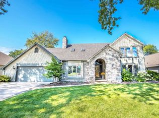 1118 E Overland Rd, Appleton, WI 54911