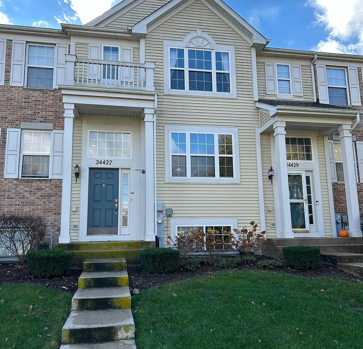 3 bed, 2.5 bath, 1757 sqft, $2,695 — Photo 1