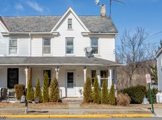 94 Brunswick Ave, Bloomsbury, NJ 08804