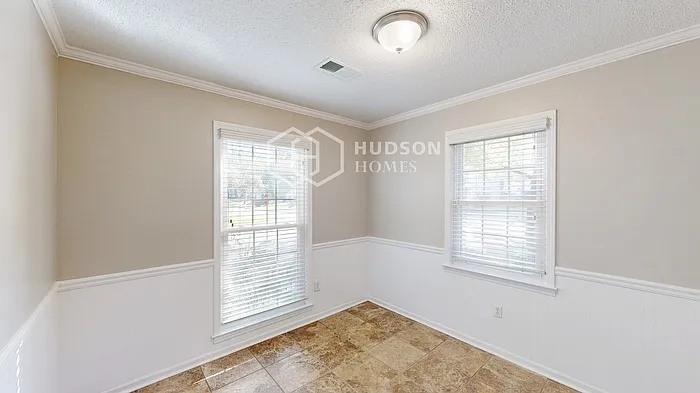 2089 Norcross Dr — Photo 13