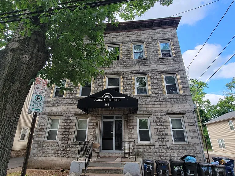 162 Bassett St #3 — Photo 14