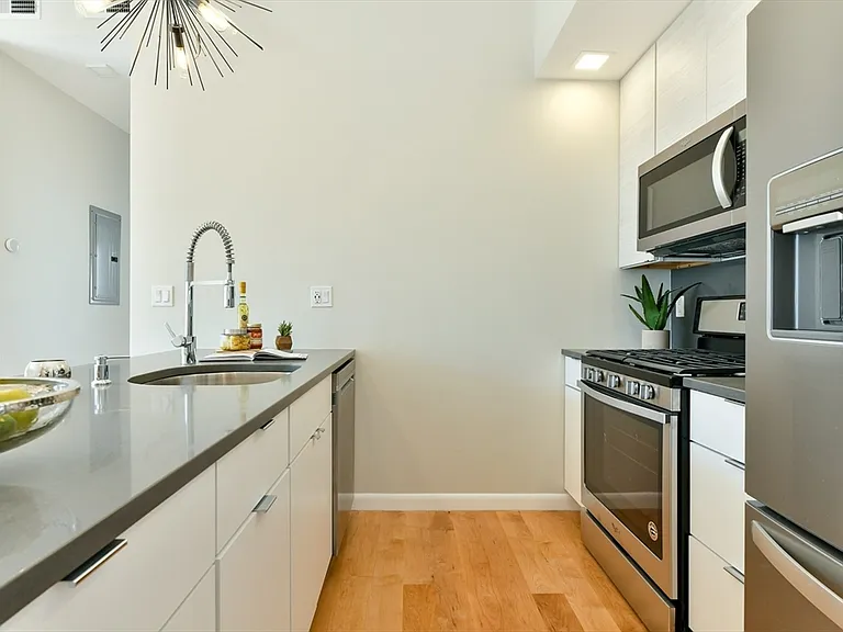 87 Parker St #402 — Photo 13