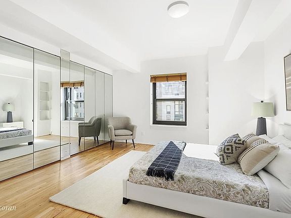 4th image of 315 W 23rd St APT 3B