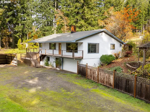 386 Longview Dr, Elkton, OR 97436