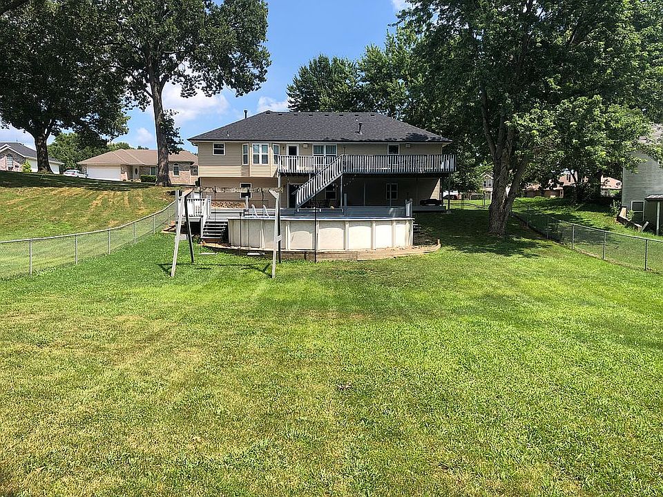 2nd image of 2105 Candace St