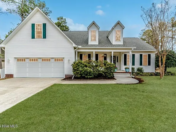 110 Countess Court, Whispering Pines, NC 28327