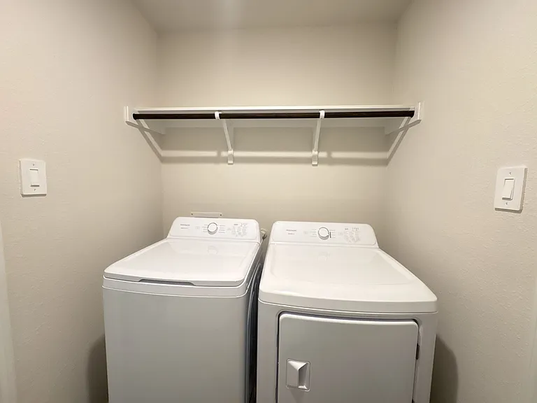 3317 Catamount Dr — Photo 14