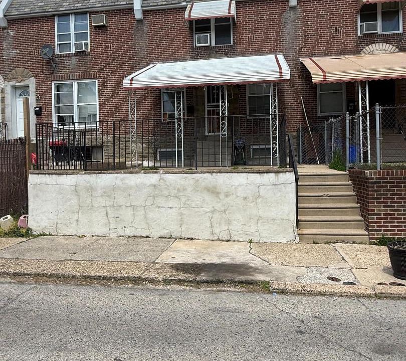 1st image of 605 Anchor St