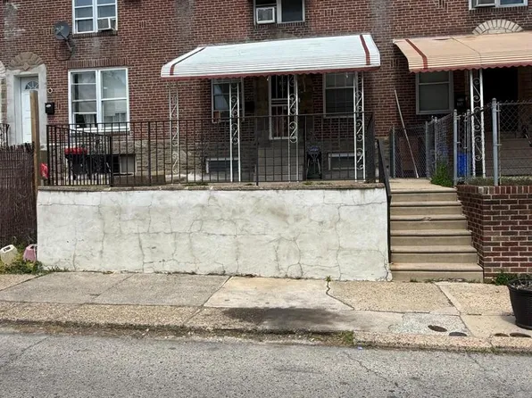 605 Anchor St, Philadelphia, PA 19120