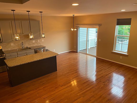 3rd image of 578 Gray Feather Way