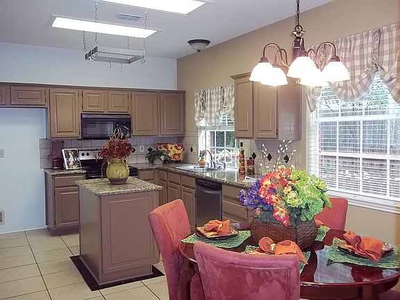 2nd image of 211 Whisper Wood Ln