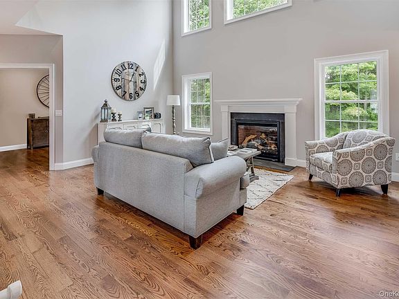 4th image of 991 Freedom Road