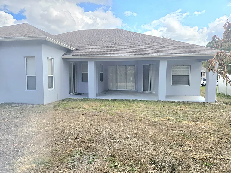 2472 SW Valnera St — Photo 30