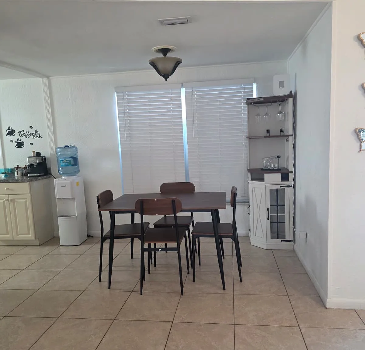 3 bed, 1082 sqft, $2,700 — Photo 4