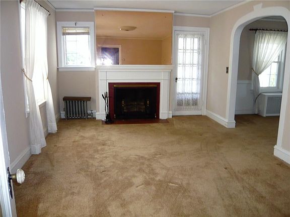 3rd image of 93 Knollwood Ave