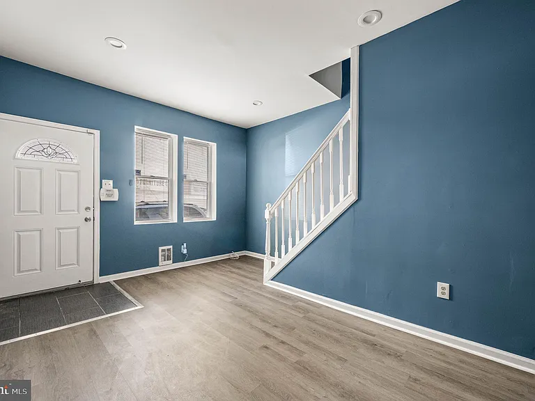 1510 W York St — Photo 5