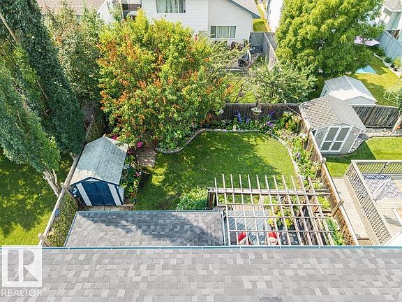 2nd image of 22 Bonin Cres