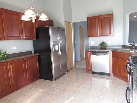 4th image of 24824 Gates Ct