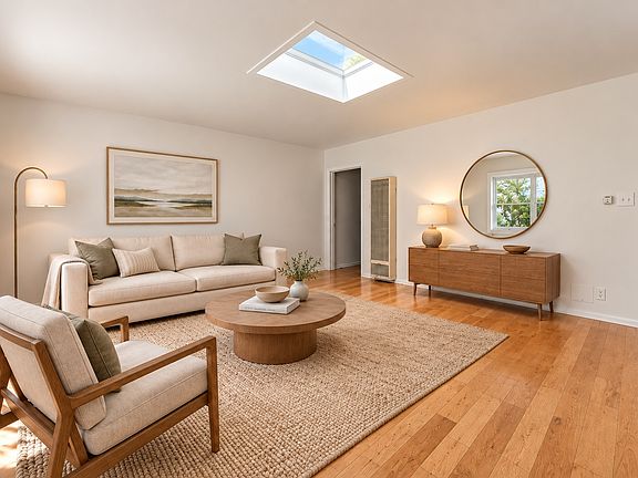 2nd image of 314 Culver Blvd