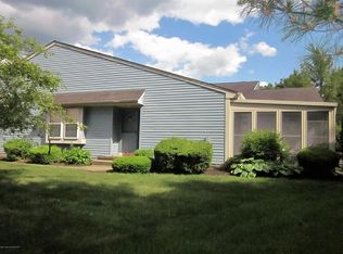 19 Canterbury Dr #A, Monroe Township, NJ 08831
