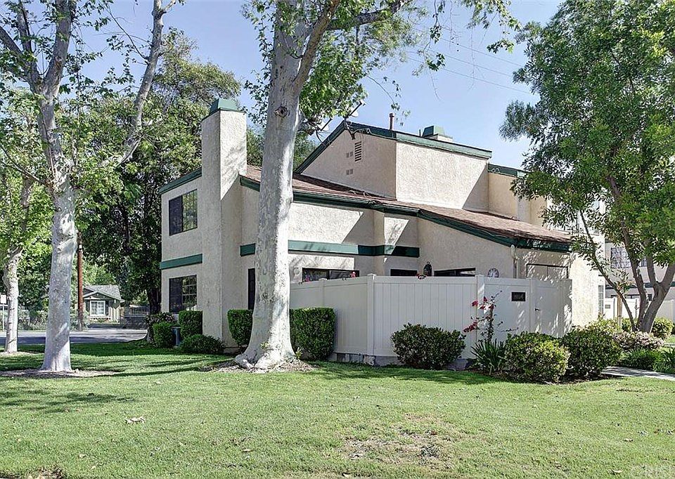1st image of 19552 Roscoe Blvd Unit A