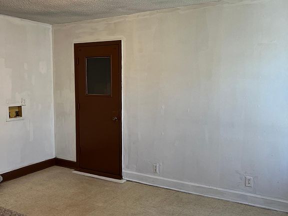 2nd image of 335 Edith Ave